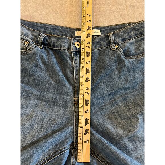 C est 1946 Denim Capri Jeans Women's size 16 Blue Medium Wash Stretchy Comfy - Picture 14 of 15